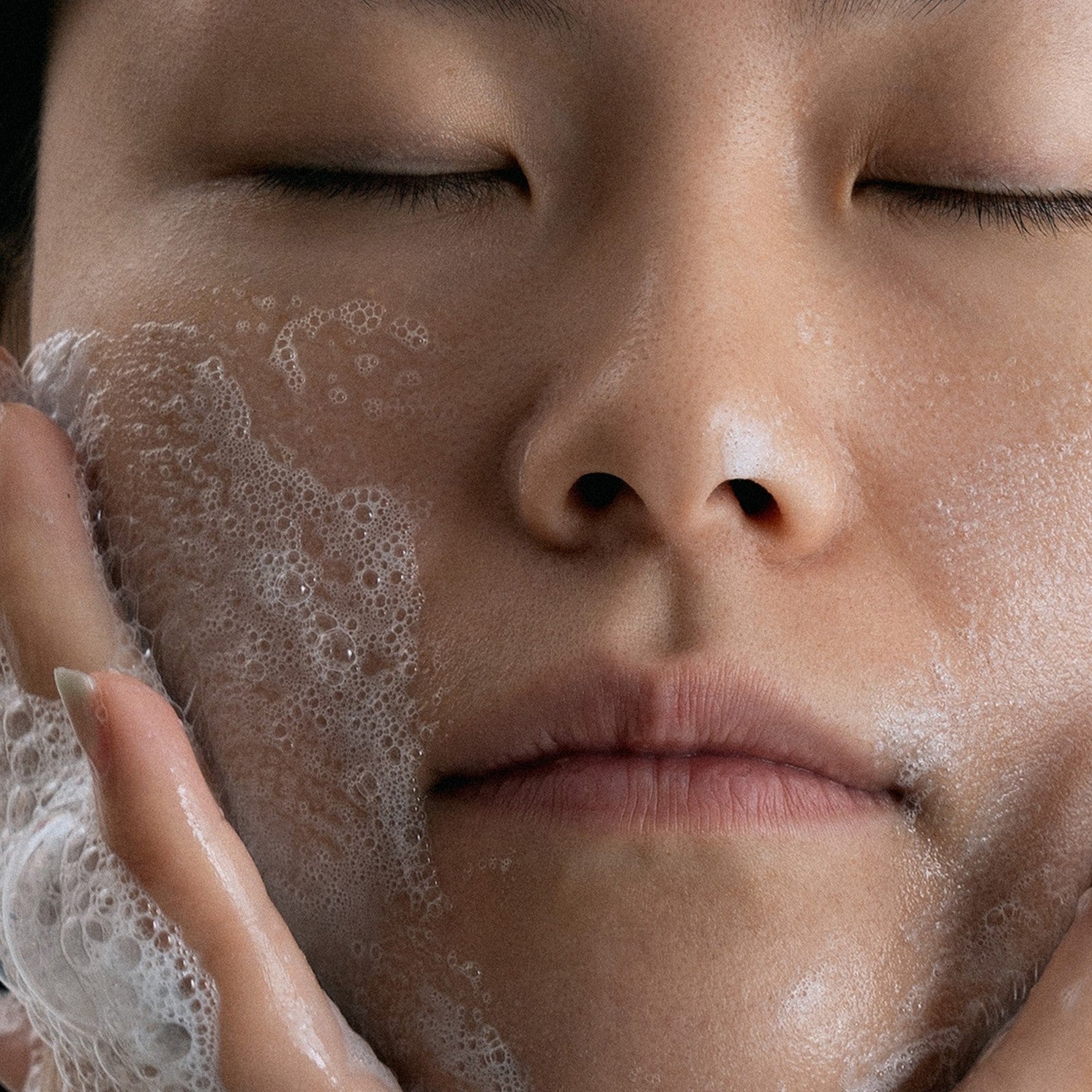 Charcoal & Willow Purifying Cleansing Bar
